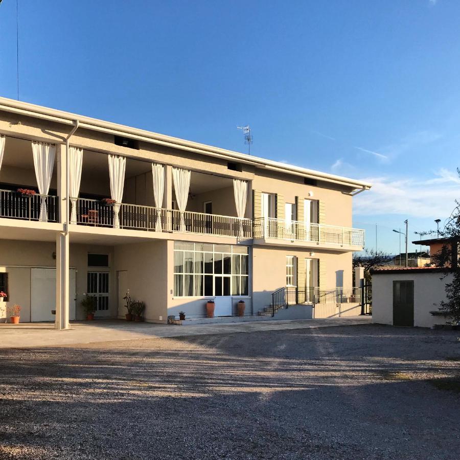 Corte Viviani Carzago Riviera Esterno foto